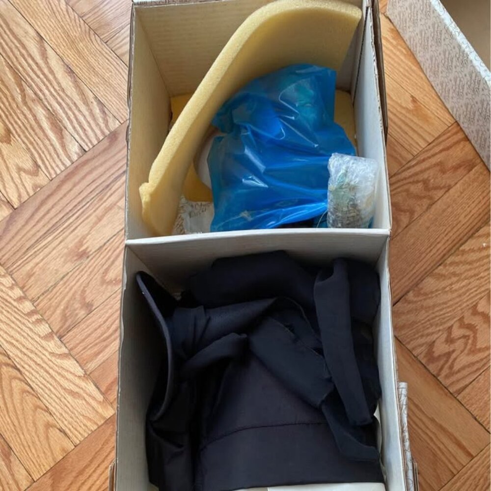 BRAND NEW never opened porcelain Wicked Witch of the West Franklin Heirloom Doll